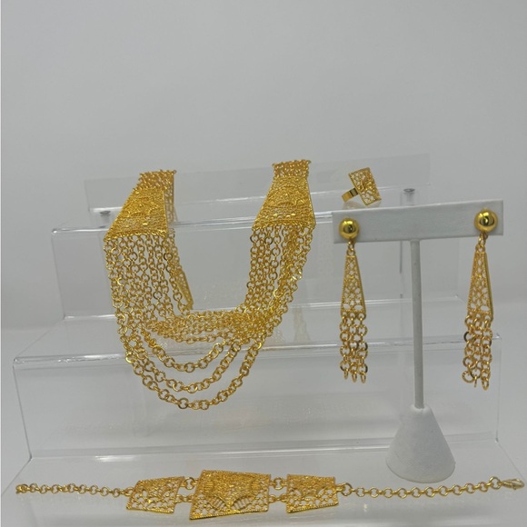 24K Gold Plated Arabian Banquet Jewelry Set - Picture 2 of 12